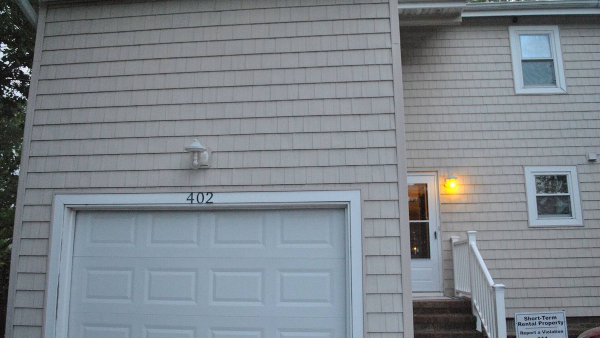 Croatan Beach House | Stunning view of Lake Christine w/a 3-min walk to Croatan beach!
