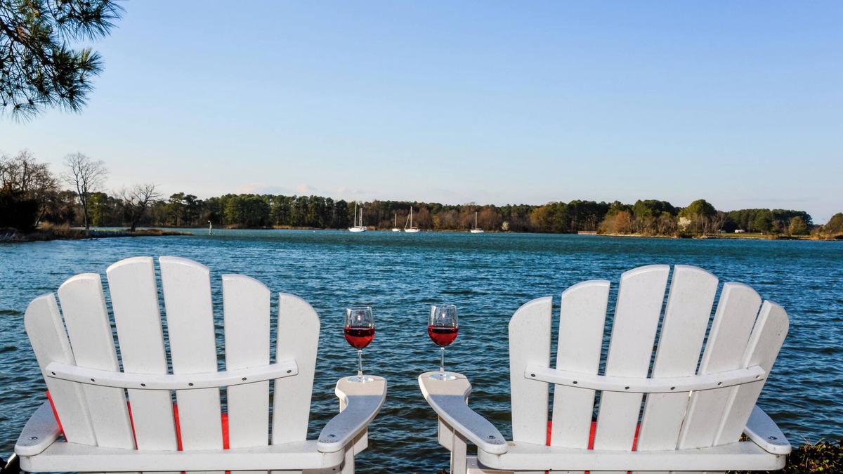 Neavitt House | Stunning views at WATERFRONT St Michaels area historic home, dog friendly