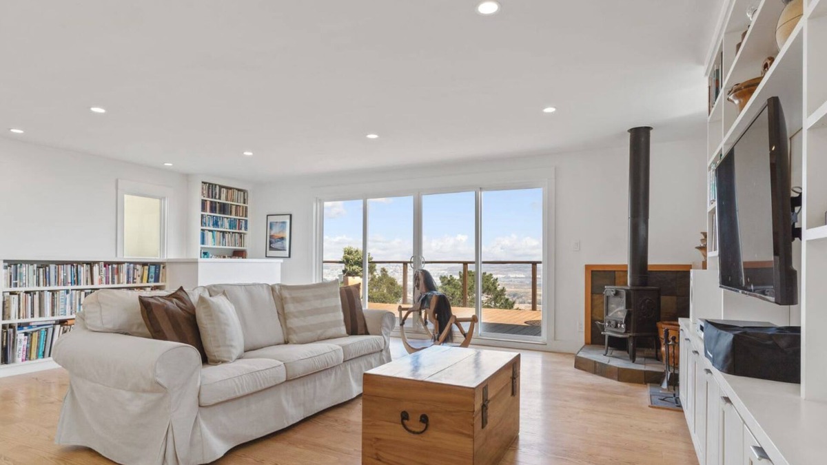 Brisbane House | Stunning Views by the Bay 2BR