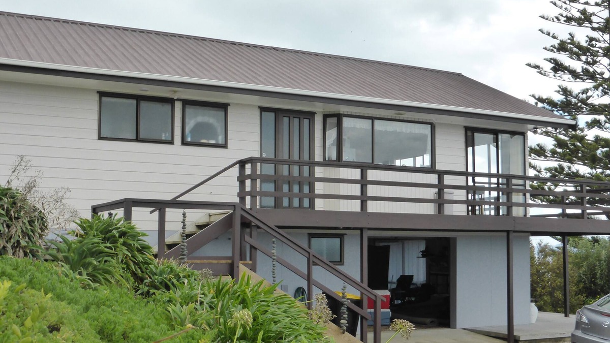Whakatiwai House | Stunning Views looking across the Firth to Coromandel