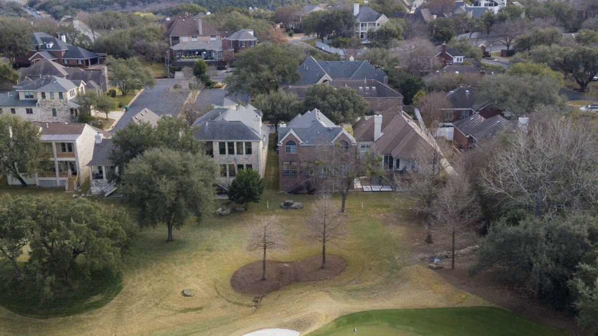 Davenport Ranch House | Stunning views of 17th hole at Austin Country Club.