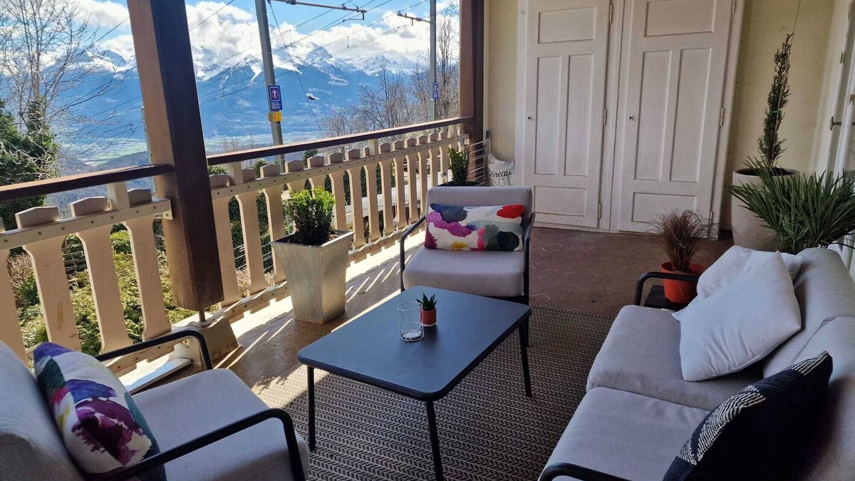 Leysin Apartment | Stunning views of Swiss Alps in this contemporary and stylish apartment.