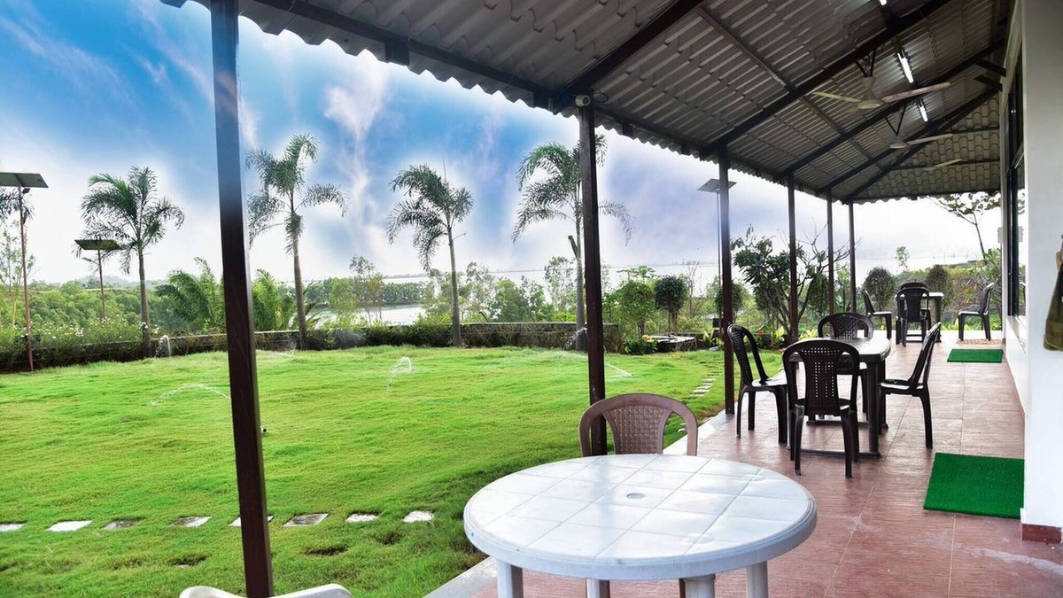 Khodala Villa | Stunning Views Rooftop Pool Lakefront Home