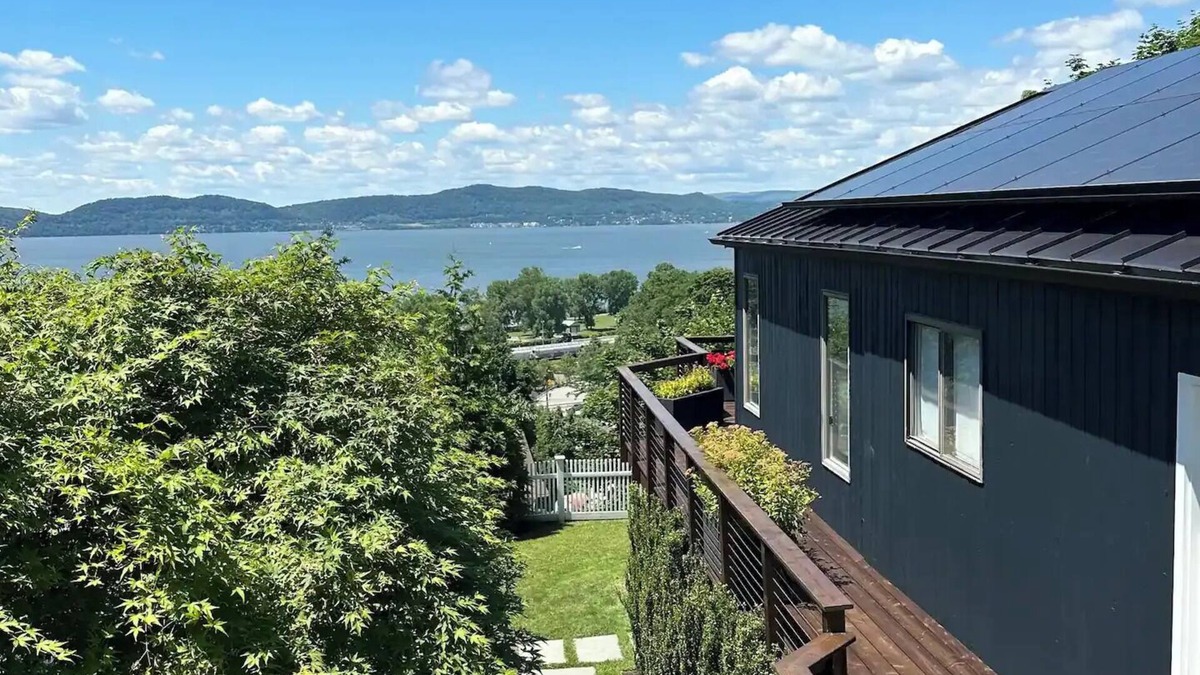 Croton-on-Hudson House | Stunning views, 3-bedroom house in delightful Croton-on-Hudson with WiFi, AC