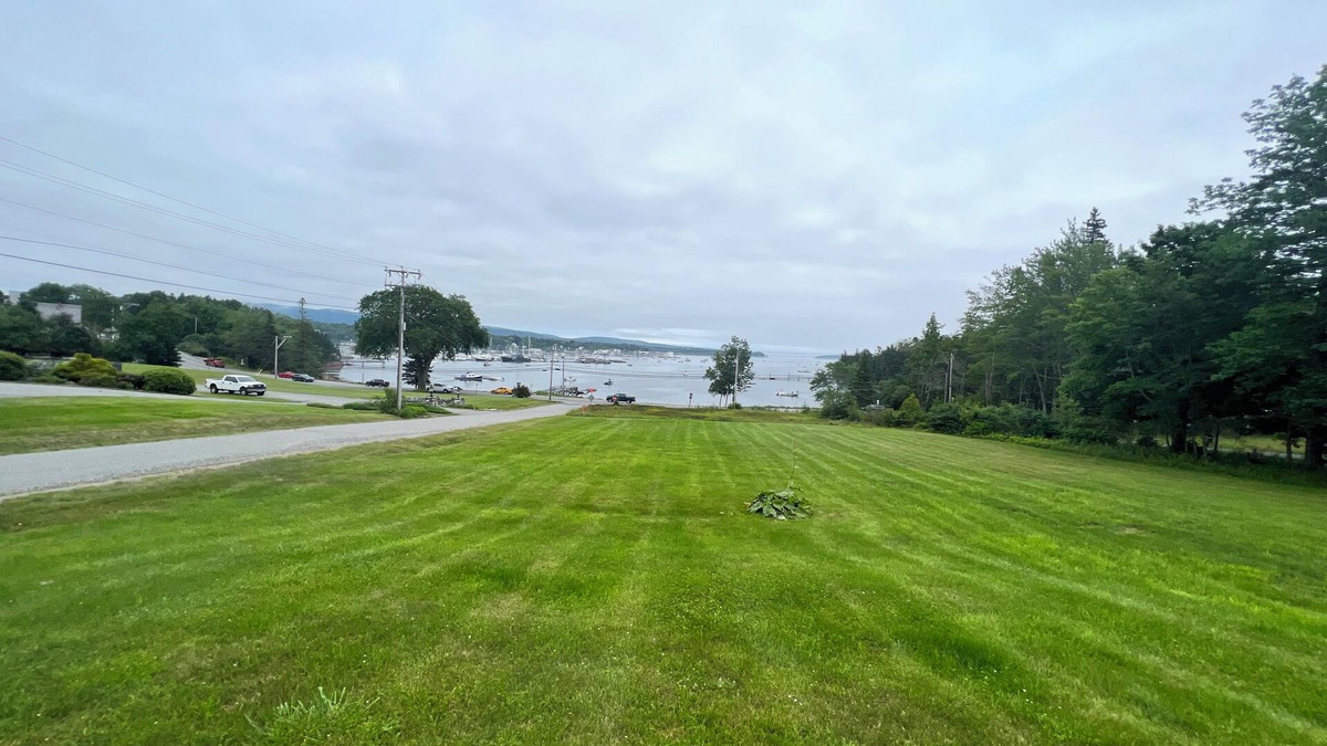 Manset House | STUNNING VIEWS ACROSS SOUTHWEST HARBOR!