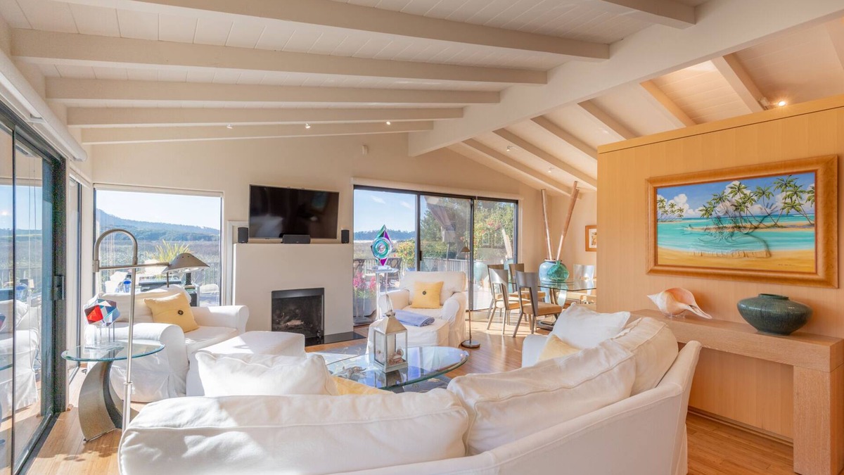 Carmel House | Stunning views, Walk to Ocean Ave Carmel-By-The-Sea, Private, Gated grounds