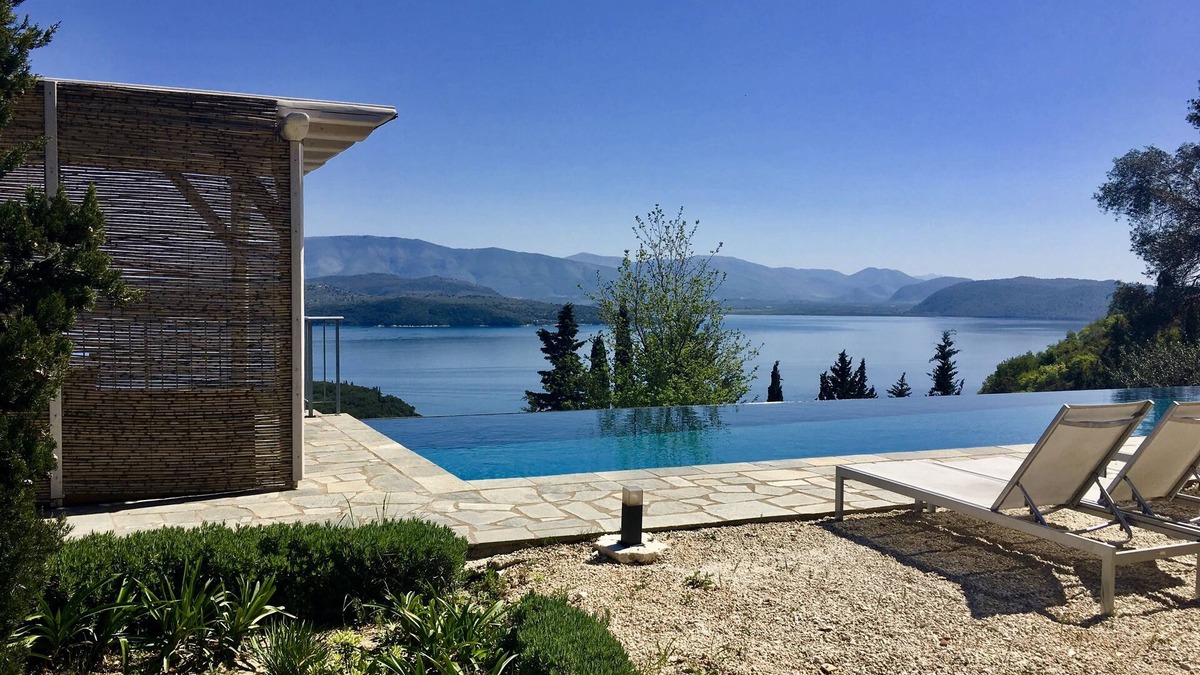 Petaleia Villa | Stunning Villa and Location!