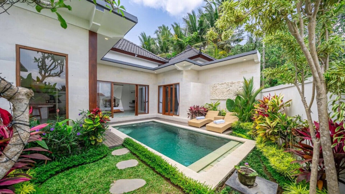Penestanan House | Stunning villa, excellent location, private, pool!