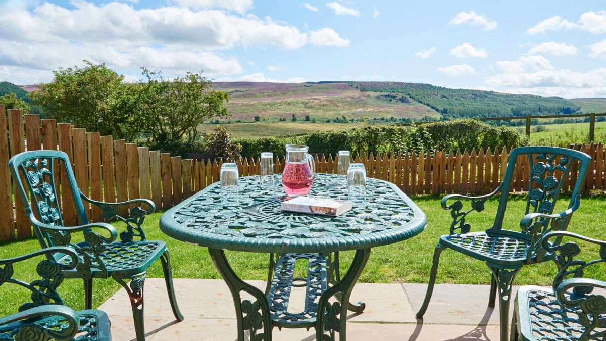 Edlingham House | Stunning villa for 4 people with WIFI, TV and pets allowed