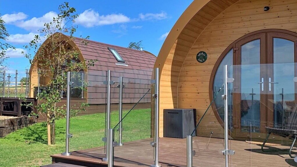 Low Catton House | Stunning villa for 5 guests with WIFI, terrace and parking