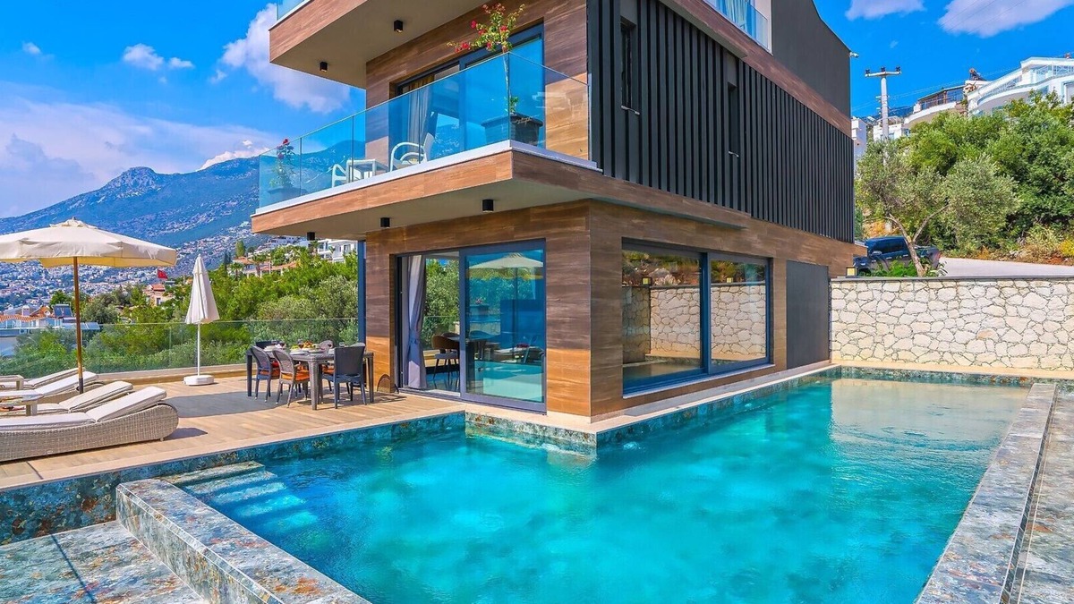 Kalkan Villa | Stunning Villa for 8, 80m from the Sea, Outdoor and indoor Pools, Superb Views