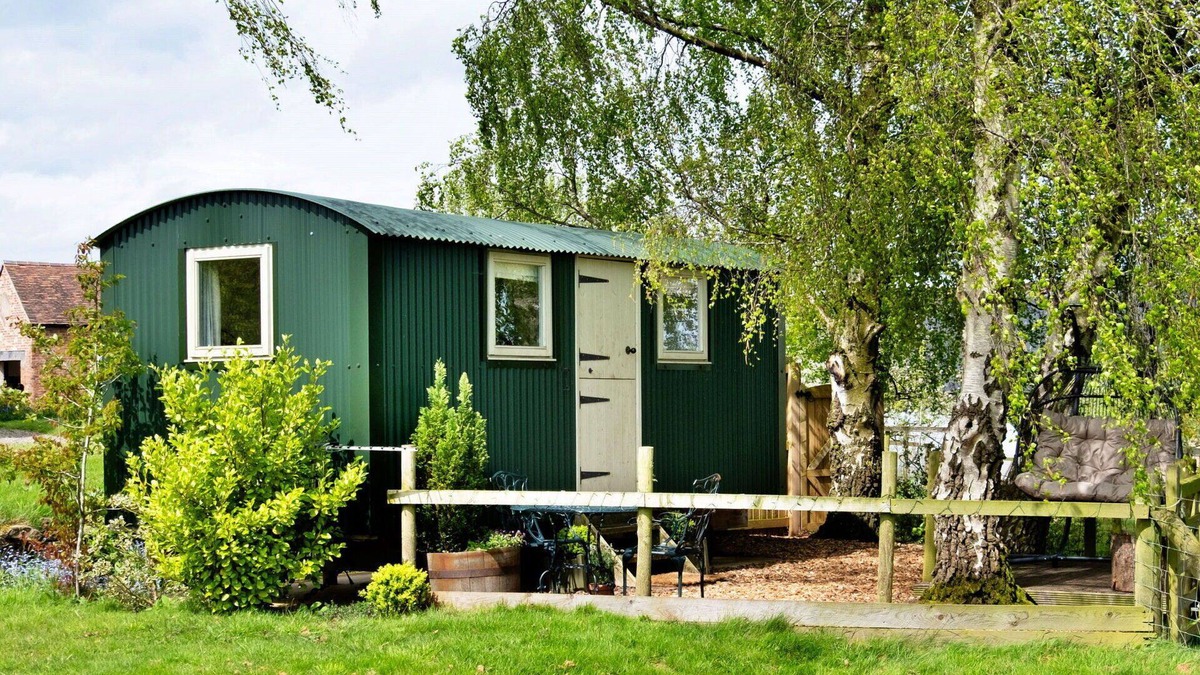 Nordley House | Stunning villa for 2 people with WIFI, TV, terrace and parking