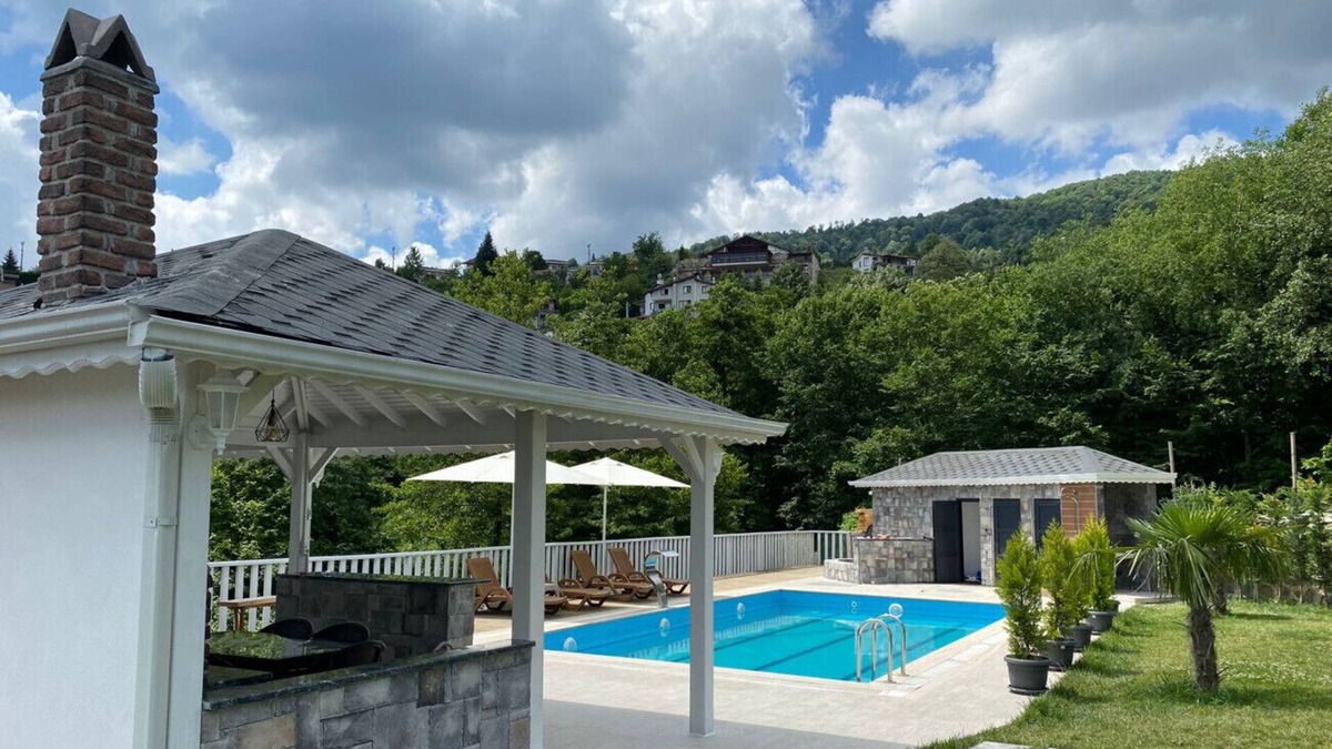 Yanik Villa | Stunning Villa in Peaceful Sapanca