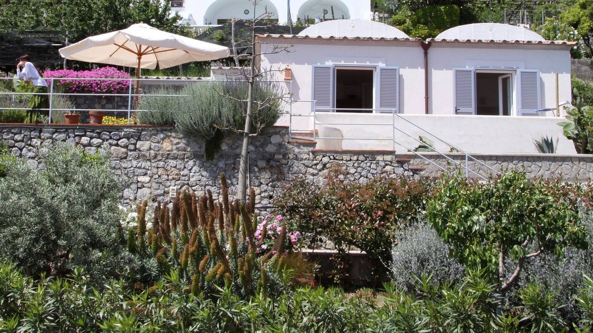 Conca dei Marini Villa | Stunning villa in centre of amalfi coast with sea views, large private gardens