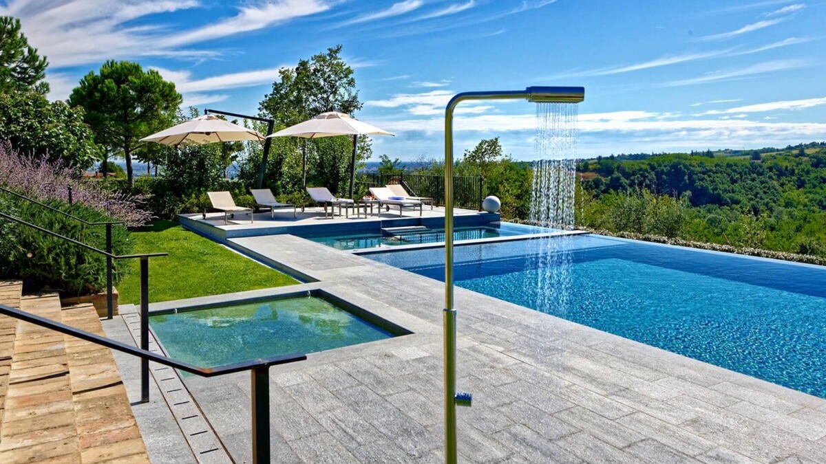 Varignana Villa | Stunning villa on luxury estate
