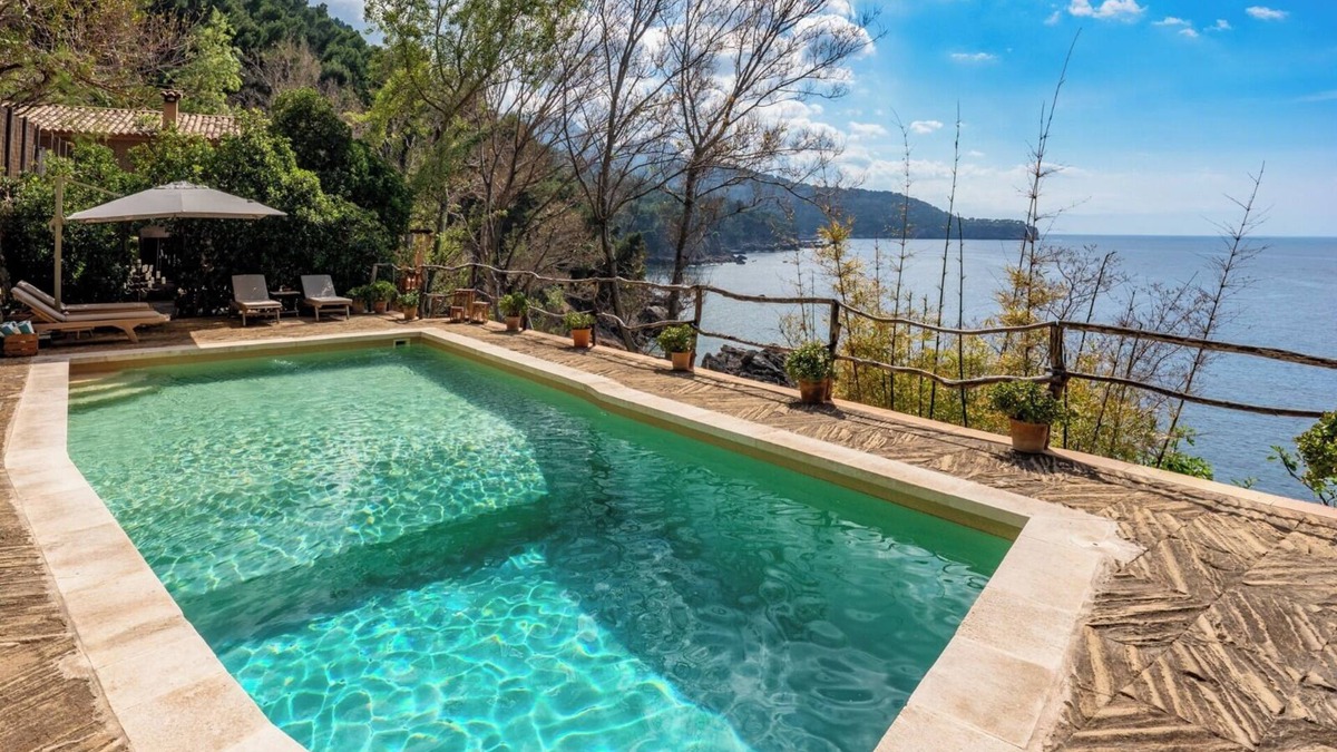Alconasser Villa | Stunning villa overlooking the sea – Villa "Es Racó d'Alconàsser"