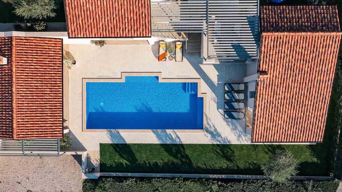 Lindar Villa | Stunning villa with a swimming pool near Pazin
