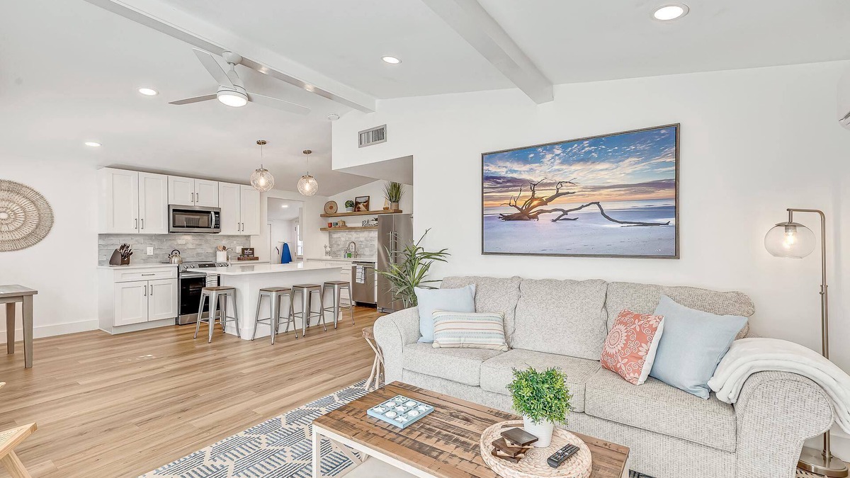St. Augustine South House | Stunning Waterview! Beach and Downtown only 10min away.Boat ramp 1/4 mile away.