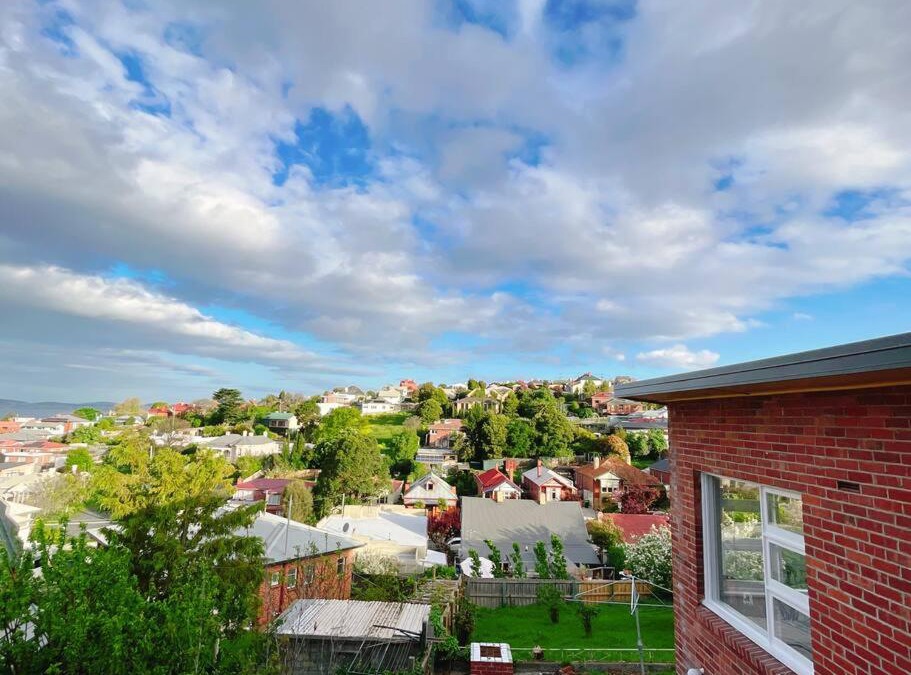 West Hobart House | Stunning West Hobart Home- Close to city and shops