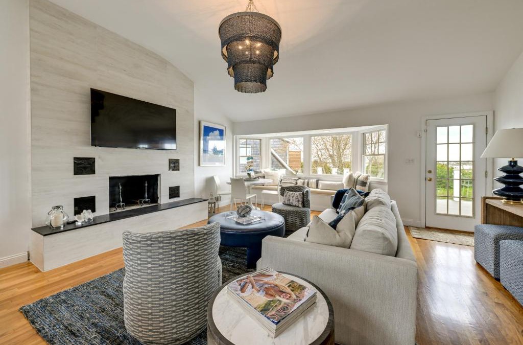 Westhampton Beach House | Stunning Westhampton Beach Home with Private Pool