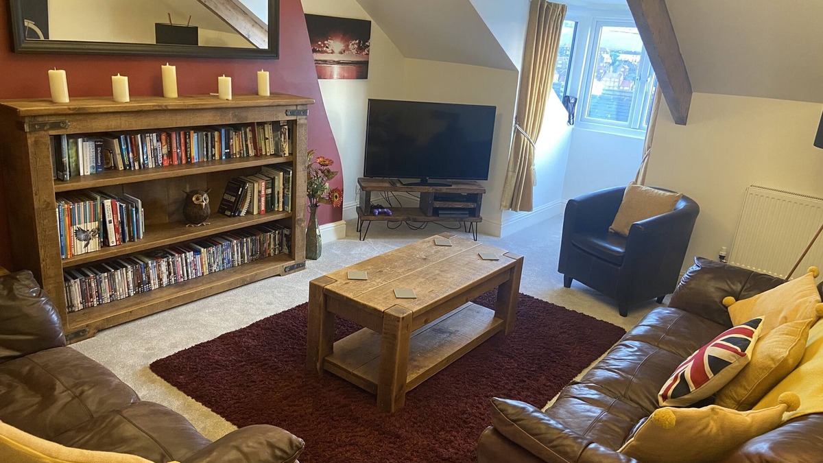 Whitby Apartment | Stunning Whitby Penthouse Apartment with Abbey View