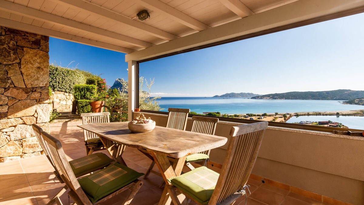 Porto Taverna Apartment | Stupenda Vista Vicino Alla Spiaggia e a 4 km. da un Campo da Golf