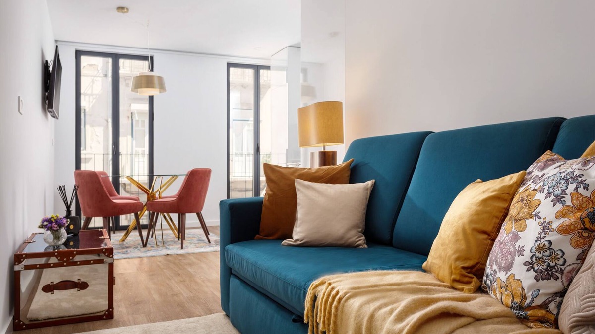 Lisbon Old Town Apartment | STUPENDO-1 BR-Center- Air conditioning -Free park