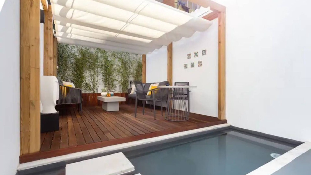 Lisbon Old Town Apartment | STUPENDO-2BR- Patio, Refresh Pond-A/C-Center