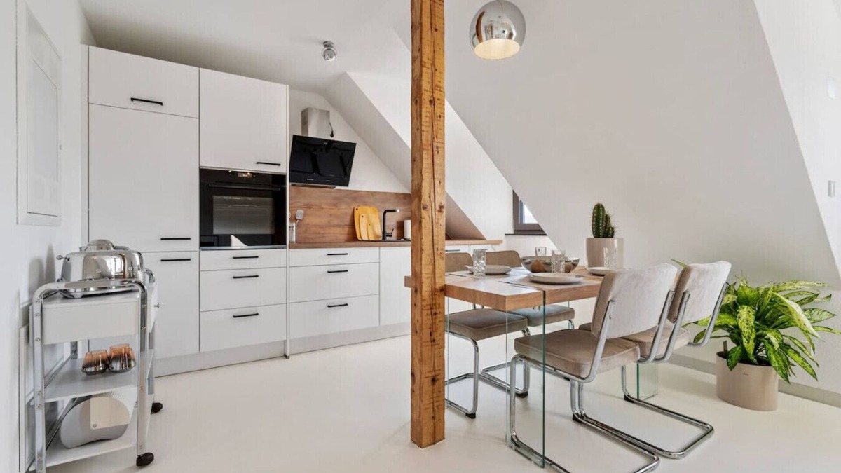 Relenberg Apartment | Stuttgart Lux Living |Stylish Living in the Center