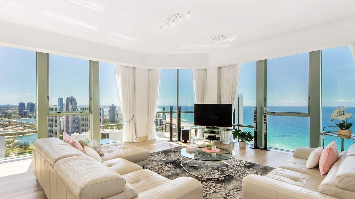 Surfers Paradise Apartment | Style and Amazing Views from this Level 37 Sub Penthouse