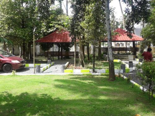 Kodungallur Hotel | Stylehomes The Farm House Inn (Heritage Resort)