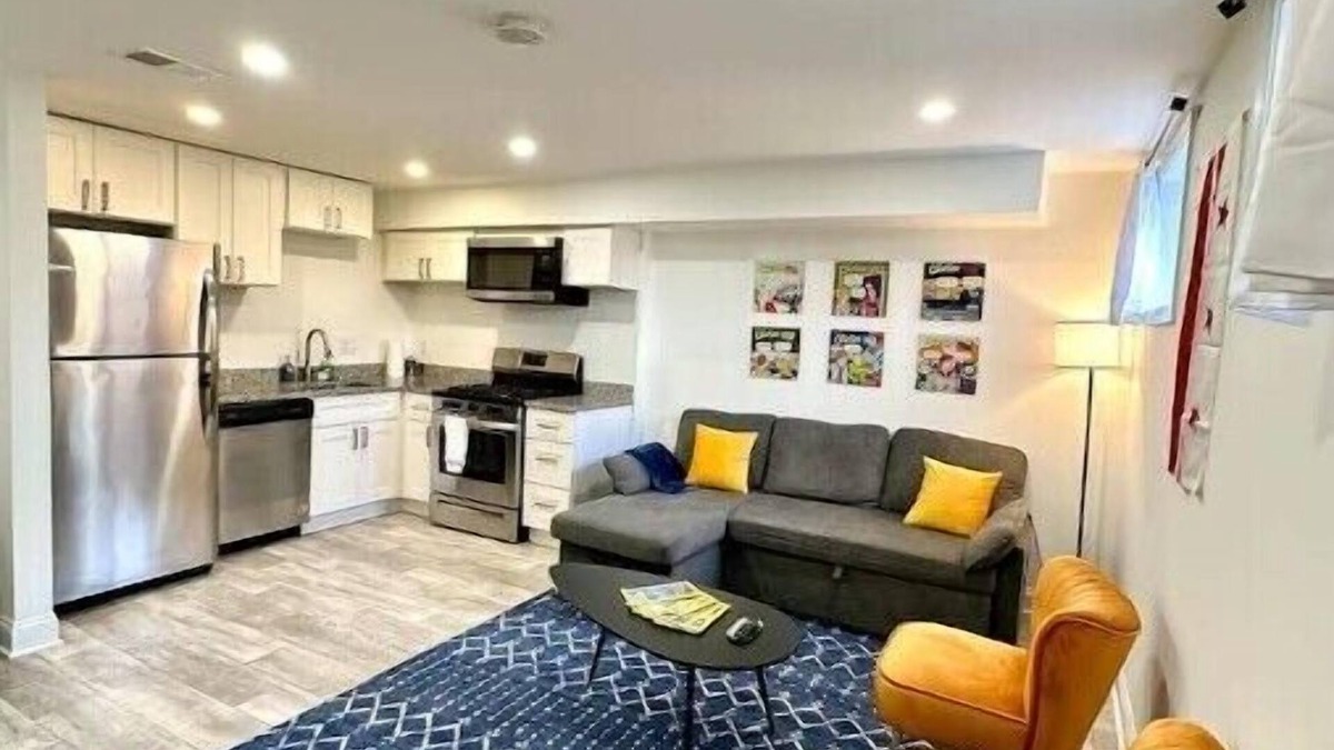 Brookland Apartment | Stylish 1 Bed - 5 min walk to Metro, free parking!nn