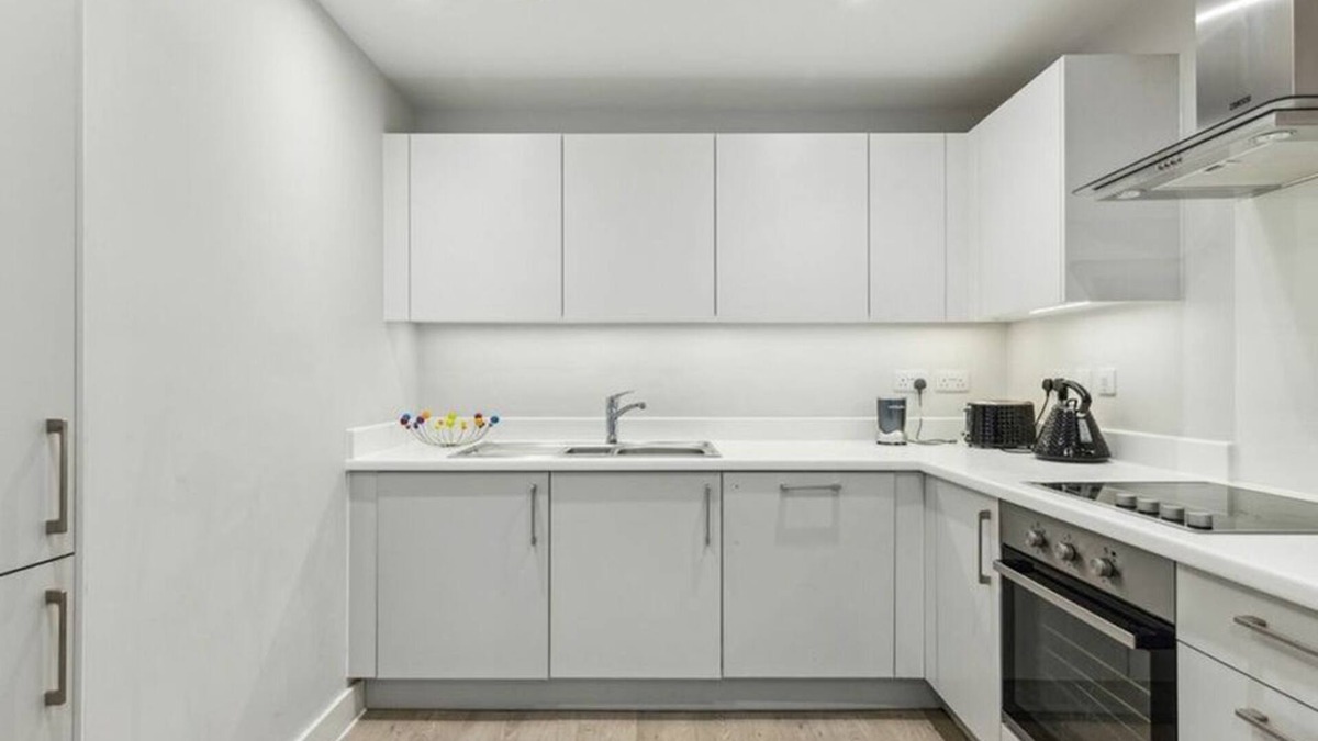 Chelsea Riverside Apartment | Stylish 1-Bed Haven in Exclusive Chelsea Harbour – Near River & King’s Road
