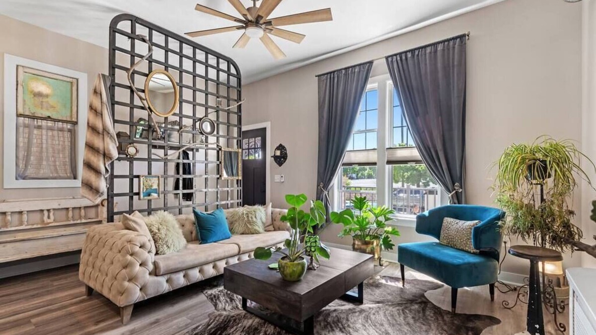 Fifth Ward Condo | Stylish 2 bdrm w/Garage & Yard
