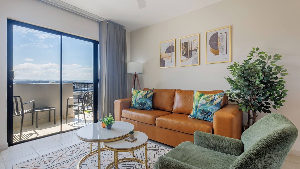 Umhlali Apartment | Stylish 2-Bed, Ballito l Balcony & Pool
