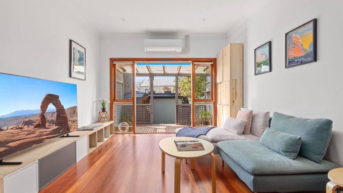 Erskineville House | Stylish 2-Bed Cottage in Trendy Erskineville