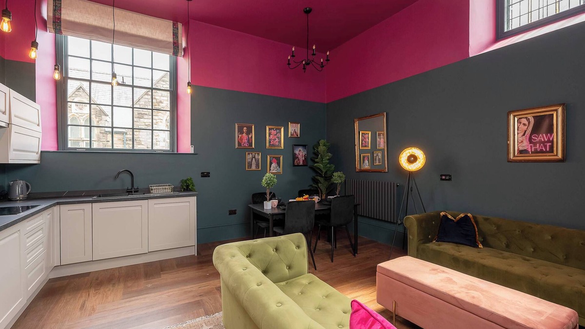 Barnard Castle Apartment | Stylish 2-Bedroom Chapel Retreat