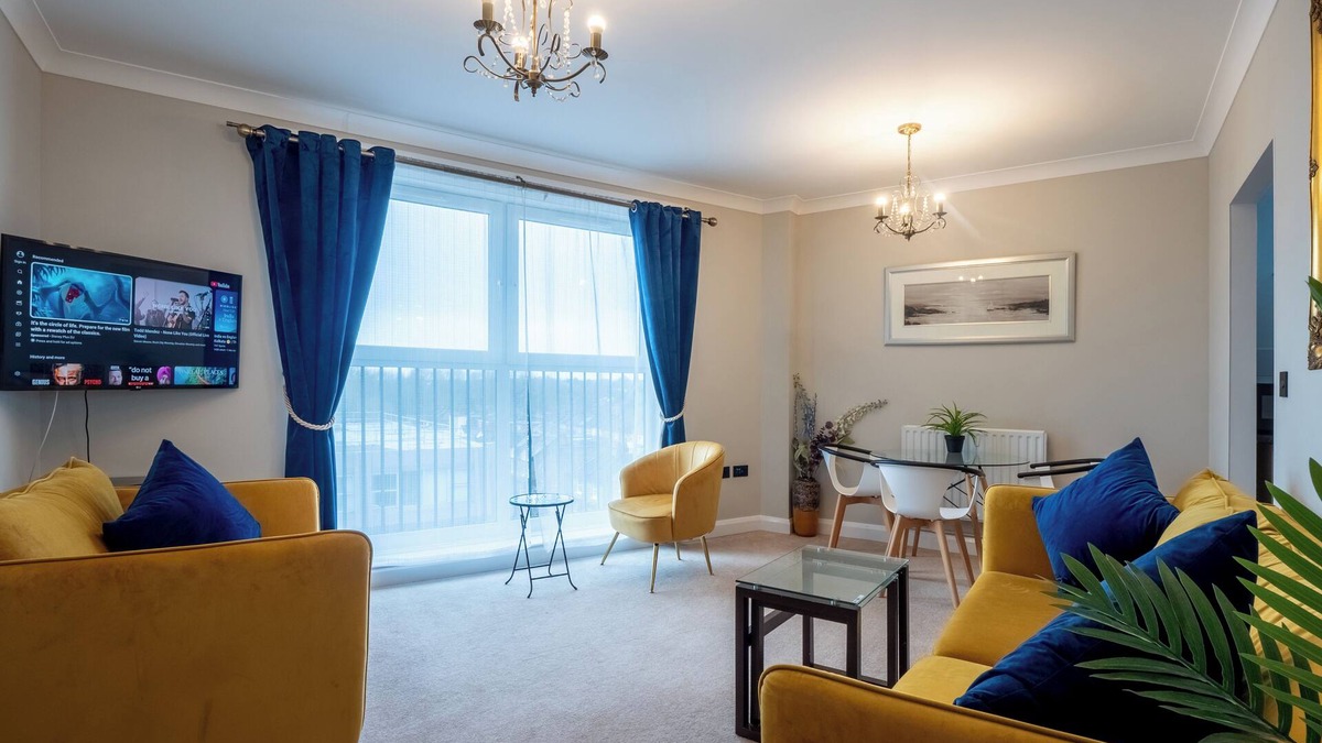 Beverley Apartment | Stylish 2-Bedroom Apartment Near New Malden Station