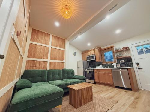 Wildwood Apartment | Stylish 2 BR 1 BA Apartment - Steps to the Ocean - Hidden Gem