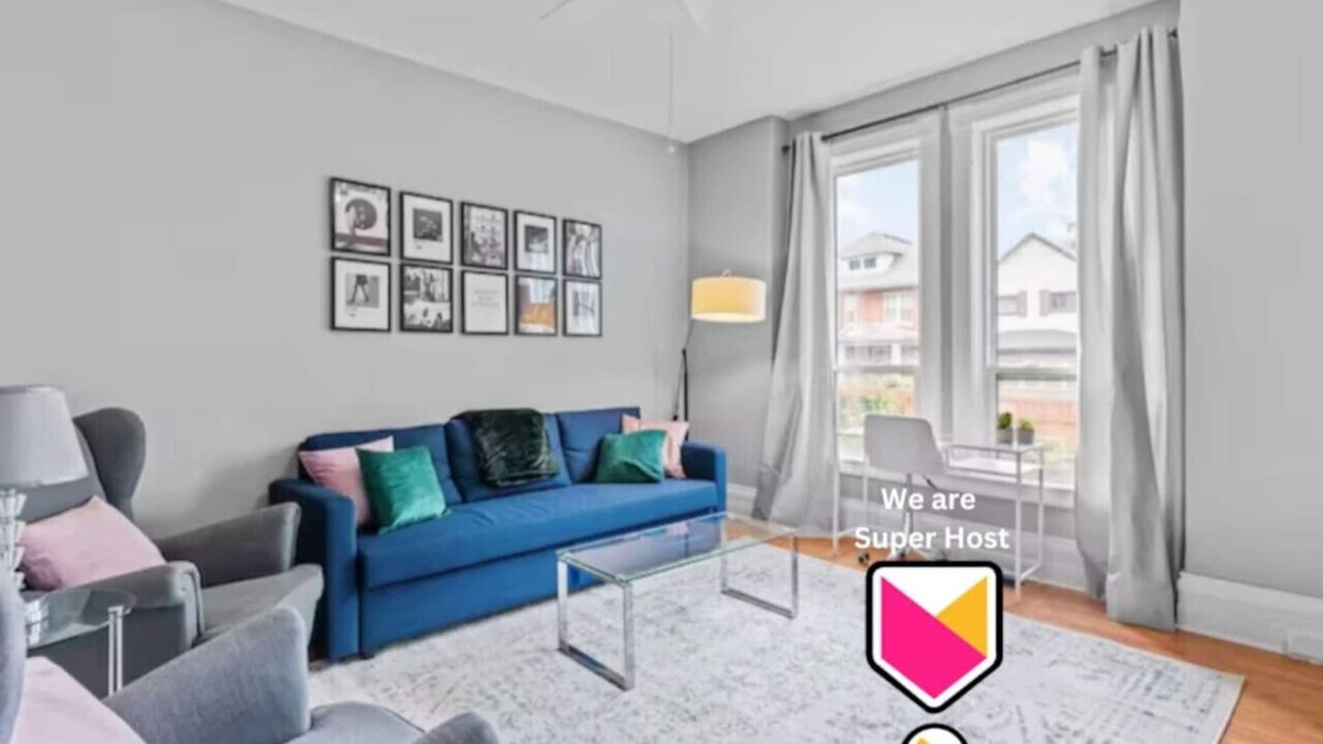 Windsor Apartment | Stylish 2bd DT Laundry and Parking