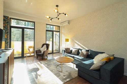 Vera Apartment | Stylish 2BR Apartment In City Center-By Wehost