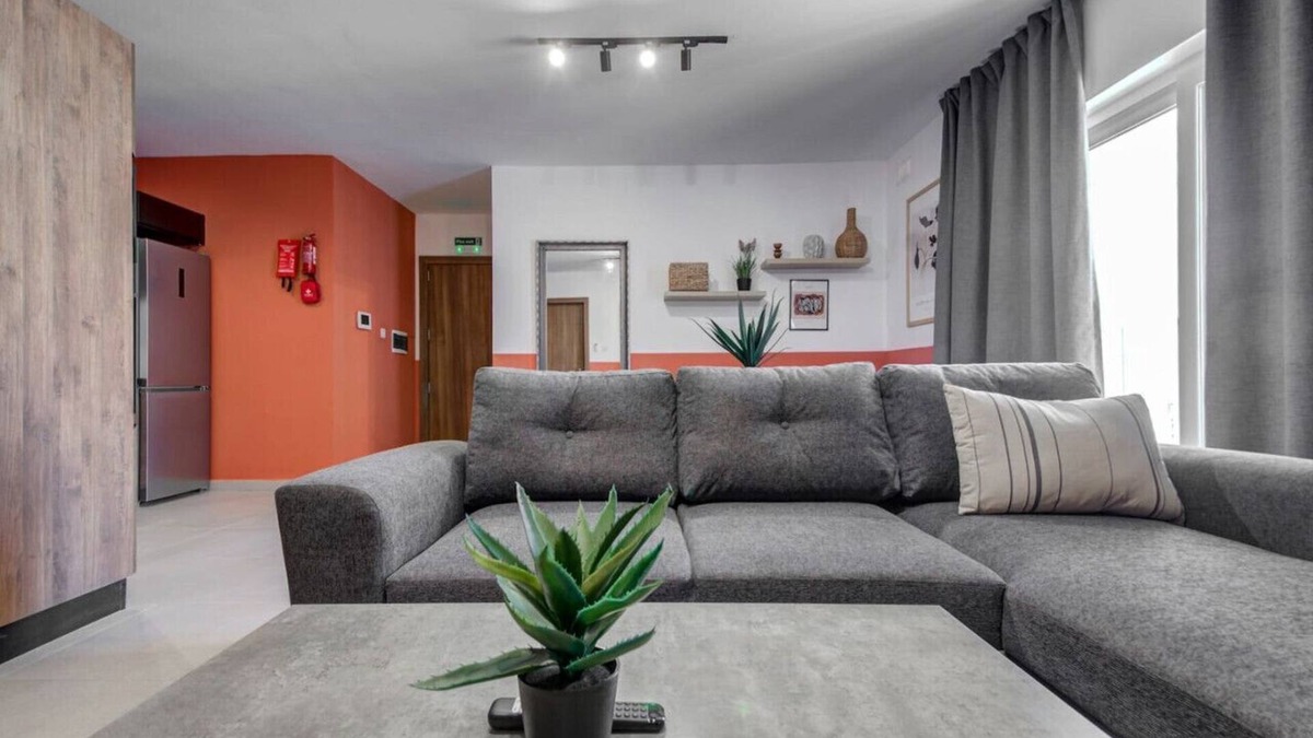 Pieta Apartment | Stylish 2BR Apt close to Pieta Marina & Valletta