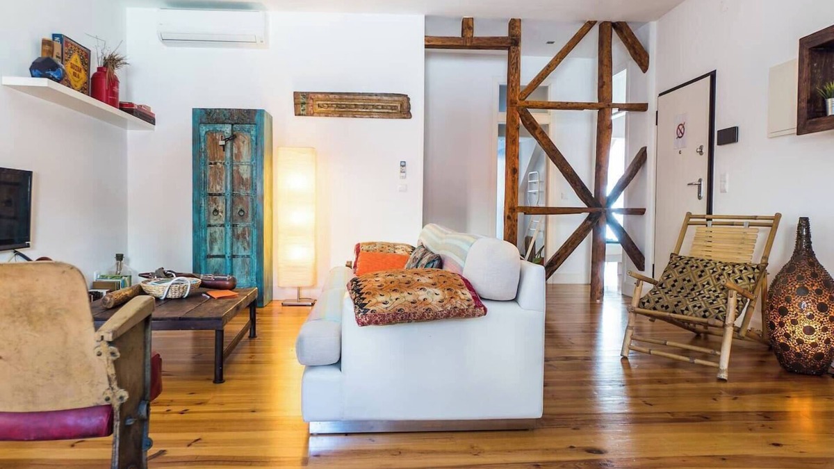 Sao Jose Apartment | Stylish 2BR Loft w/Views Av. Liberdade & Metro
