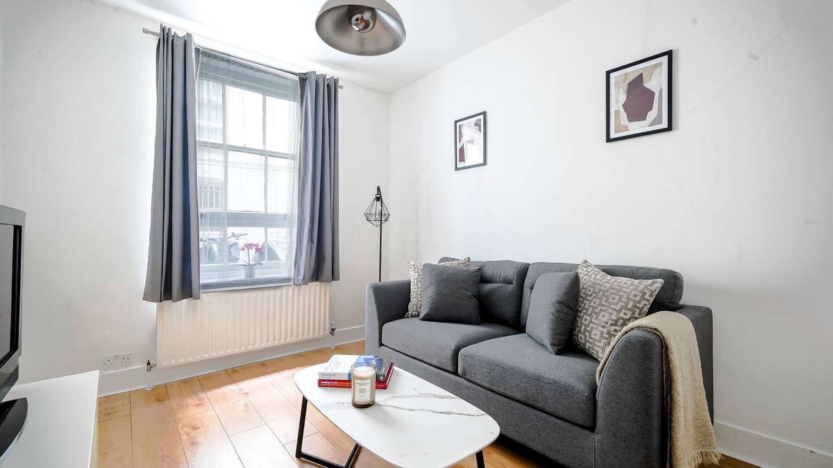 Shoreditch Apartment | Stylish 2BR near Liverpool Street - City of London