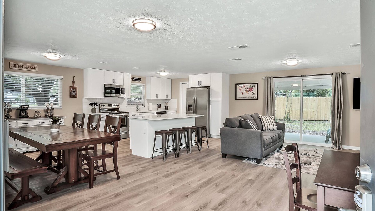 Orange Park House | ⭐️Stylish 3/2 🏡 fully renovated in Orange Park⭐️