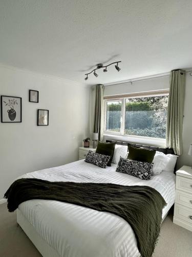 Hitchin House | Stylish 3 Bed House Hitchin