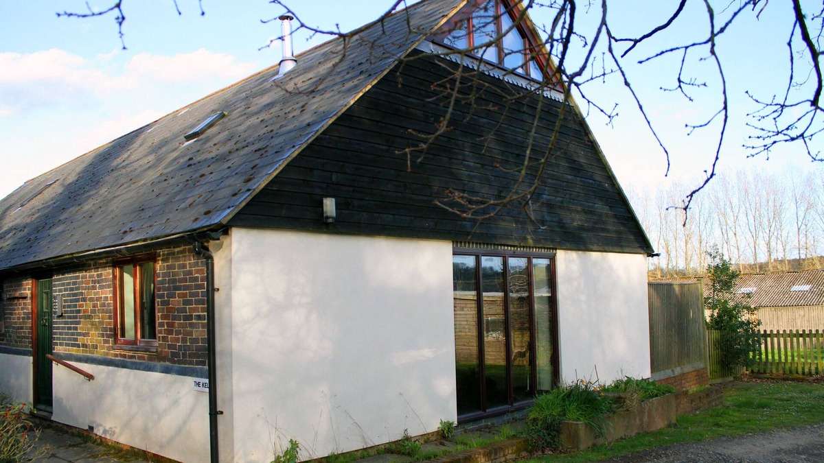 Robertsbridge Cottage | Stylish 3 bedroom rural cottage on conservation farm