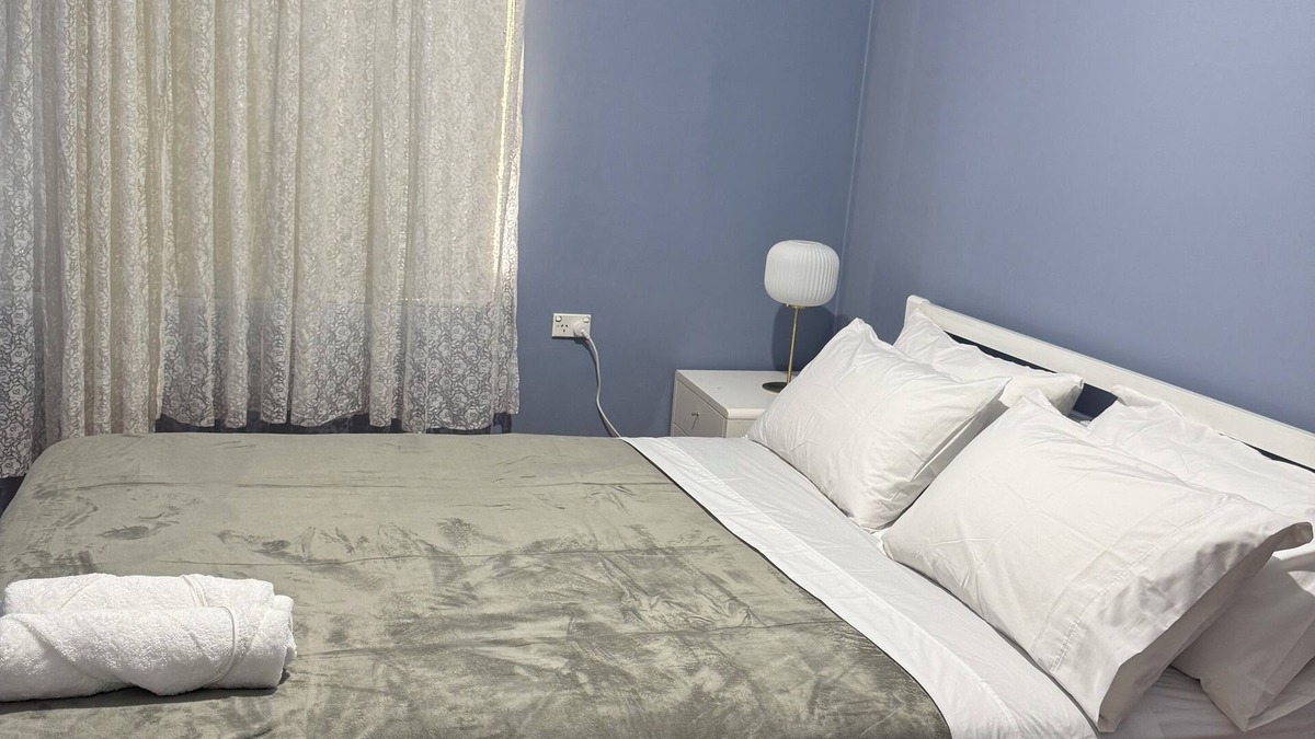 Hebersham House | Stylish 3 bedroom home to stay in Sydney