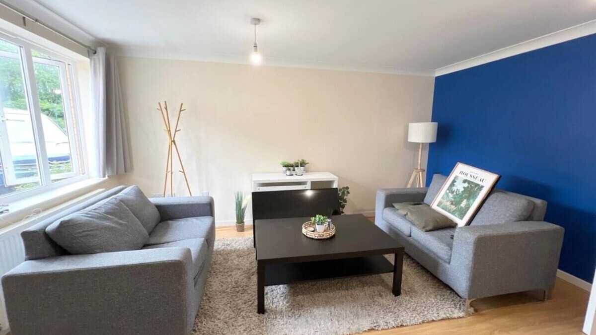 Maidstone House | Stylish 3BR House – Maidstone Gem