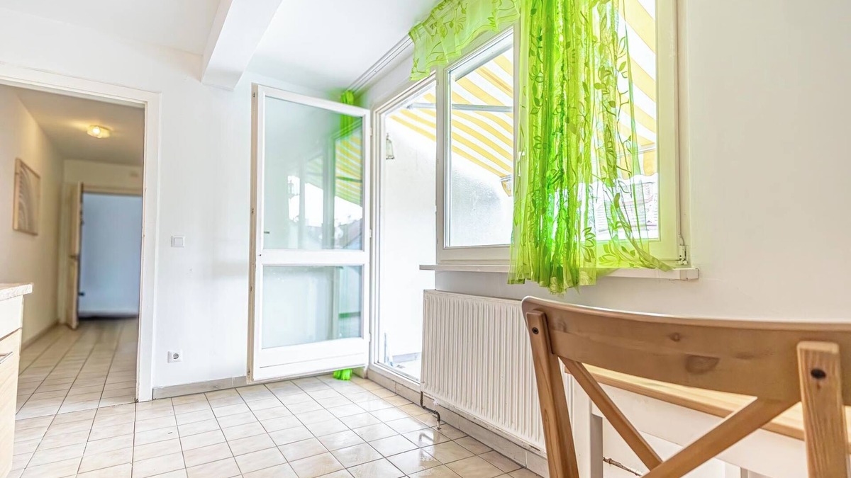 Favoriten Apartment | Stylish 3BR Apt With Balcony City Center